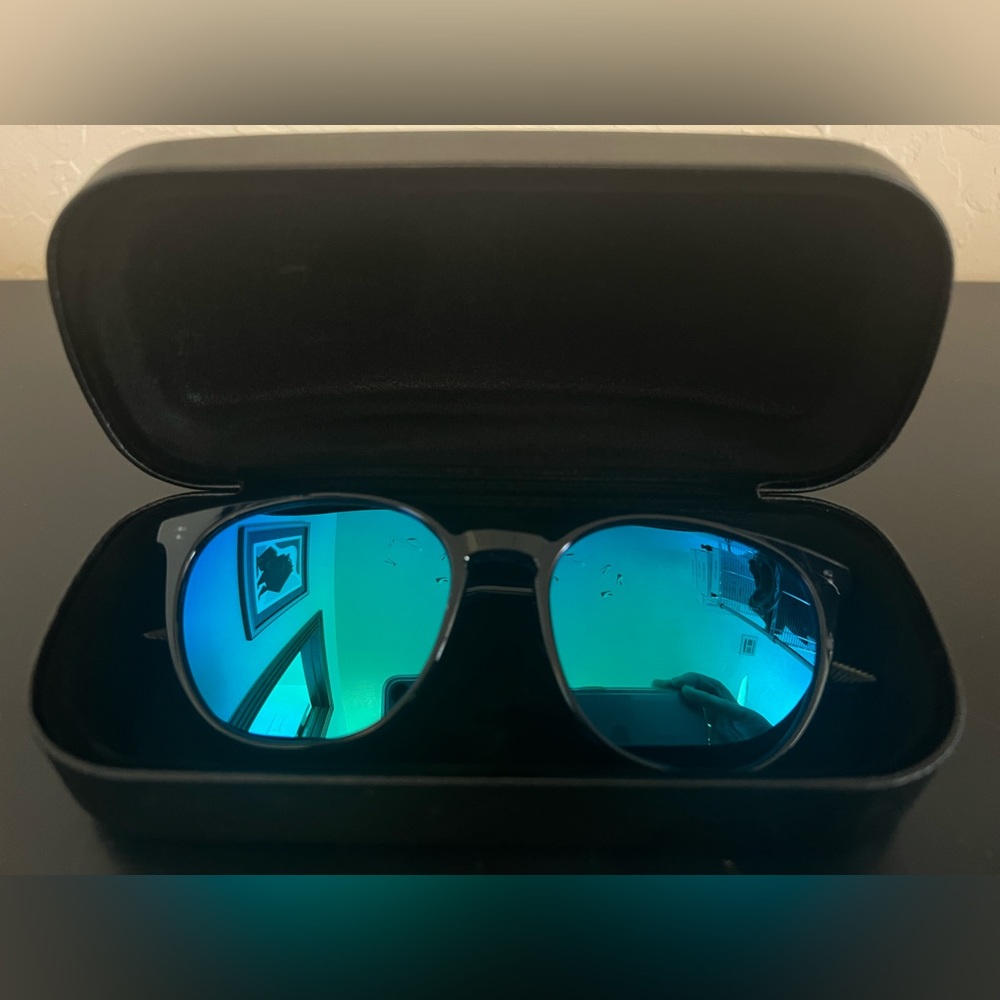 Nike Journey Navy and Turquoise Mirrored Sunglasses with Case